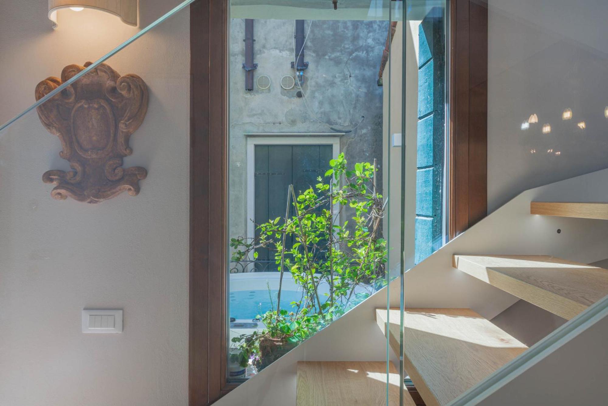 Casa Virginia Direct At The Canal Cannaregio With Own Roof Terrace Venice Ngoại thất bức ảnh